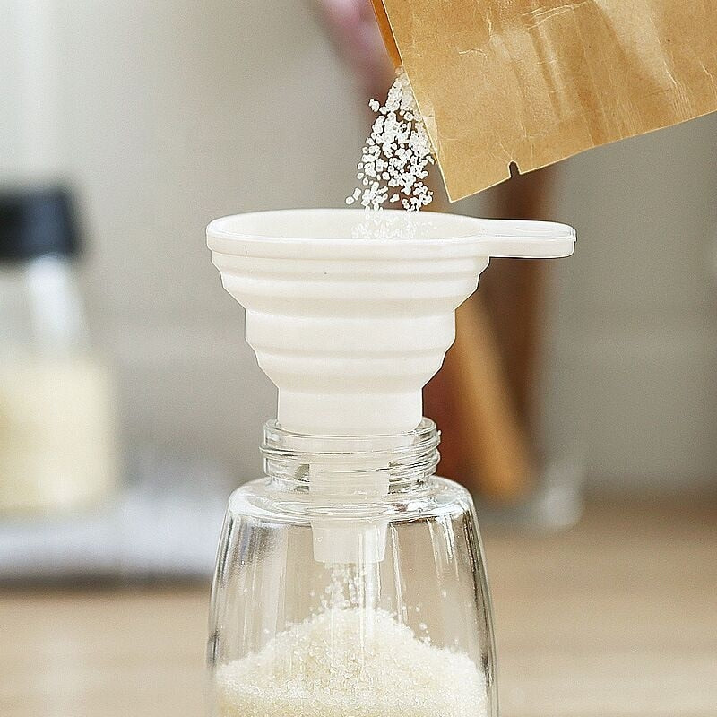 FoldEase Funnel - Praktische Keukentool voor Snelle Gietbeurten