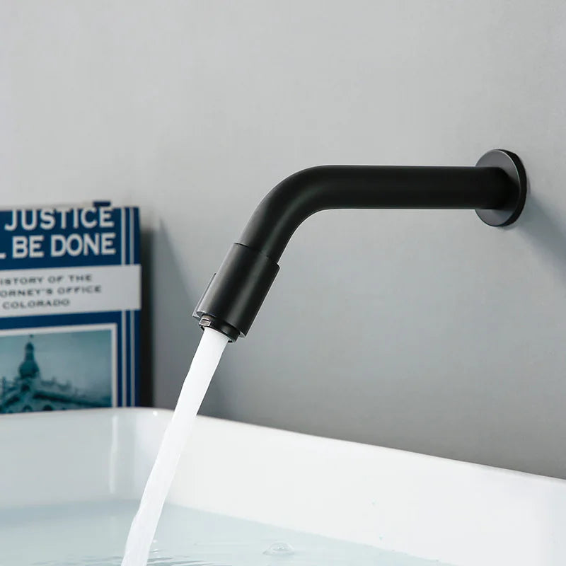 Moderne Matte Zwarte Wandkraan - voor Luxe Badkamer & Keuken