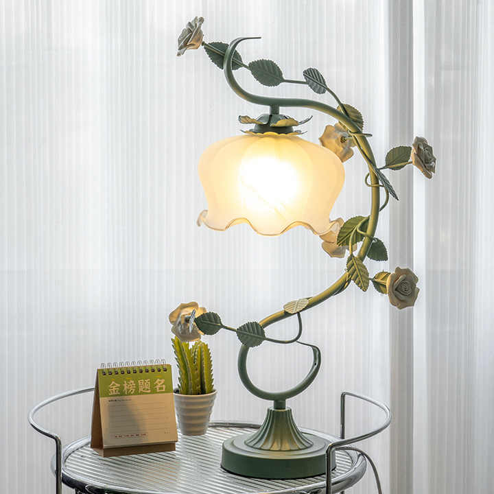 BellaStylish Rozenlamp - Elegante Rozenlamp voor een Sfeervol Interieur
