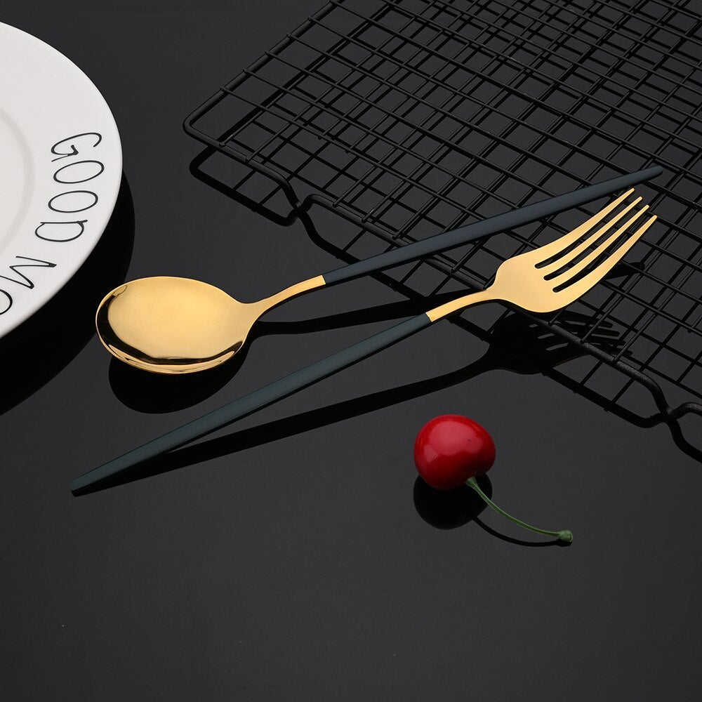 RoyalGlimmer Gouden Bestekset - Gouden Bestekset voor een Luxueuze Tafelsetting