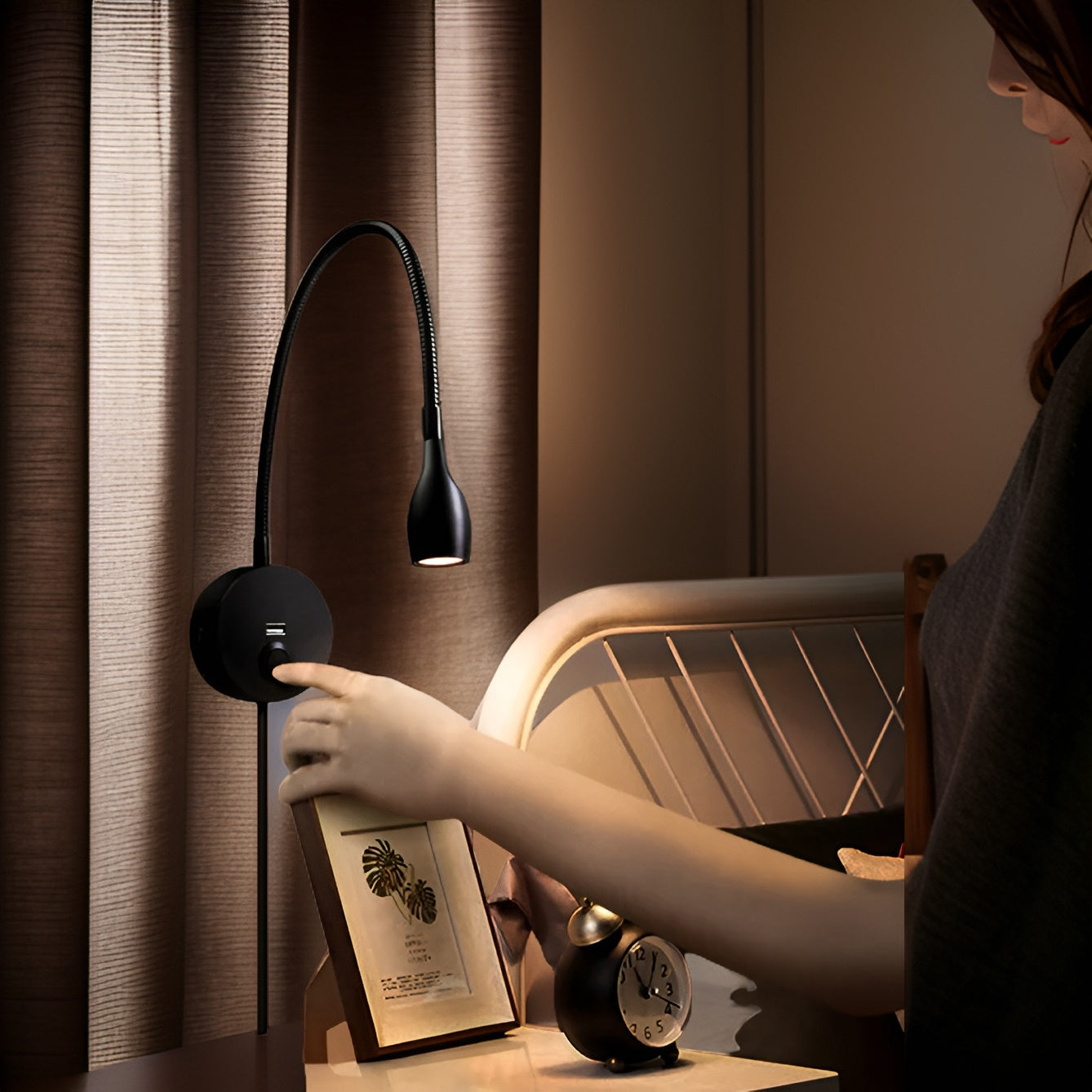 Luminara Wandlamp - Stijlvolle Verstelbare LED Wandlamp voor Leesplezier