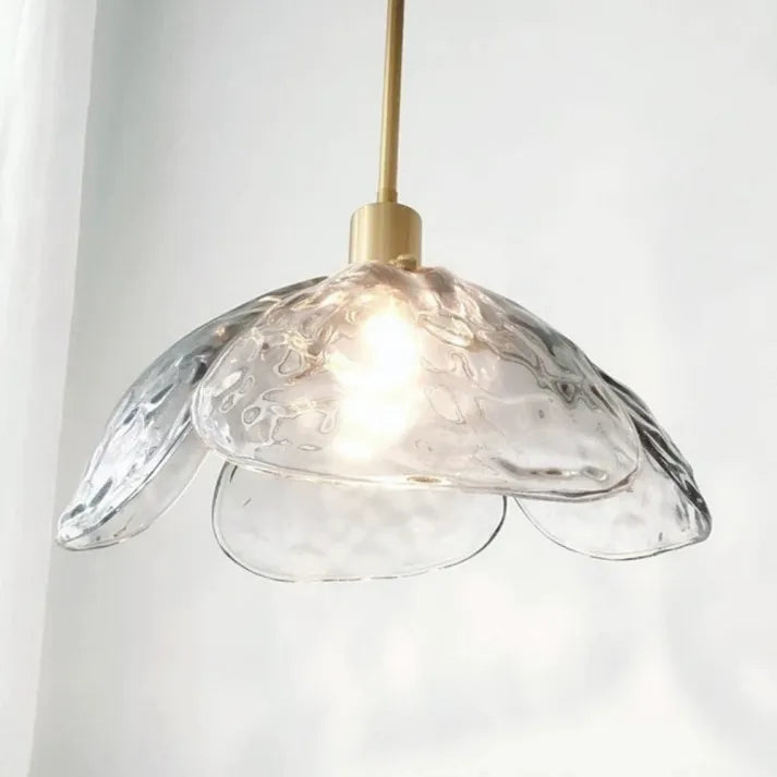 FleurChic Plafondlamp - Unieke Bloemvormige Hanglamp voor een Warme Sfeer