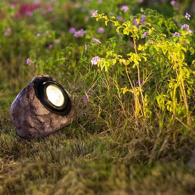 RockyGlow – Duurzame Zonne-Lamp voor de Tuin