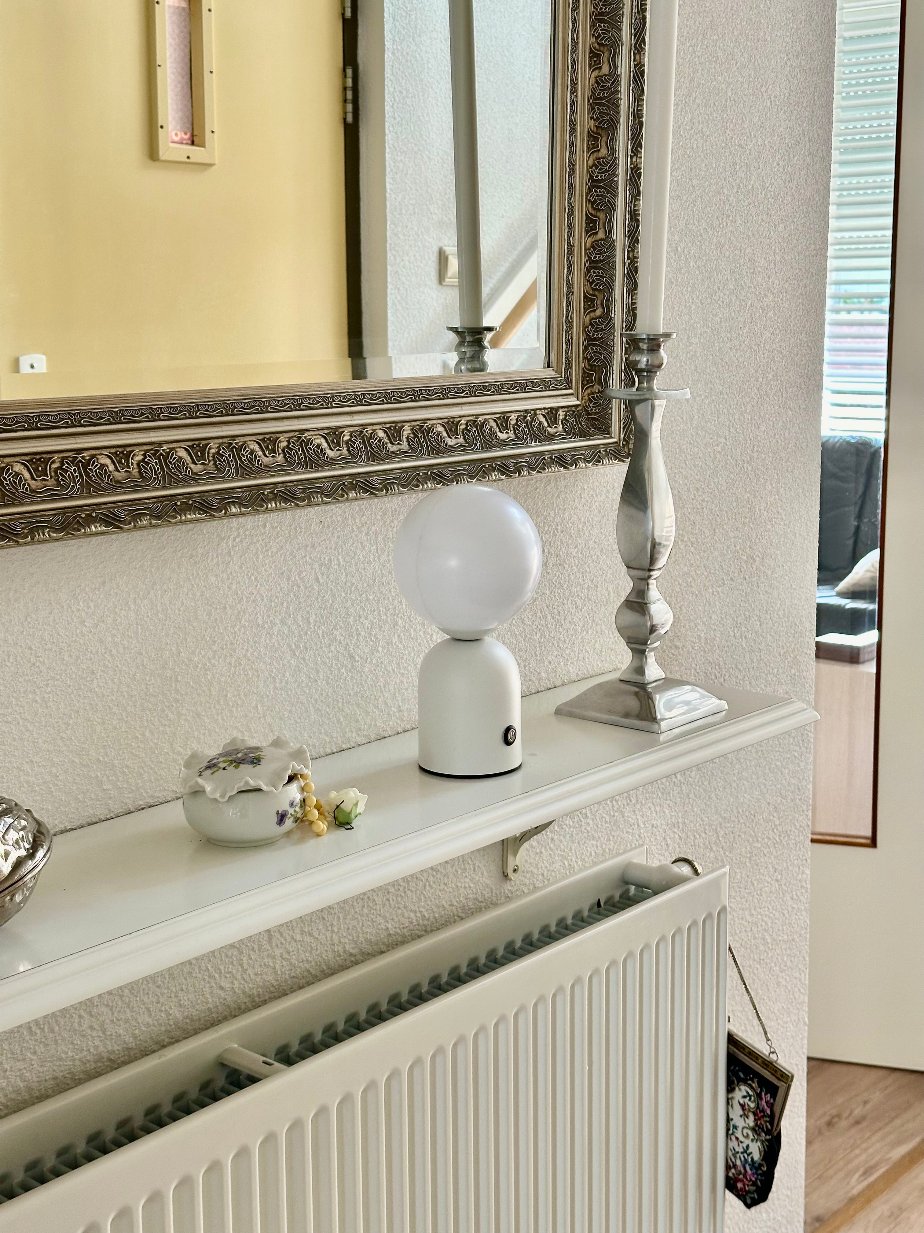 LumièreSereine – Elegante Tafel Lamp voor Rustige Sfeer