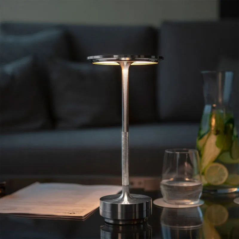 Industriële Dimbare Lamp met Rustiek Design – Zilver & Goud