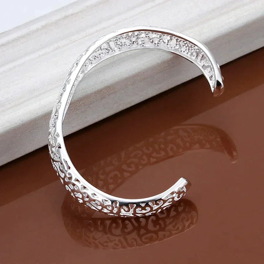 Elegant Zilveren Filigraan Armband | Uniek en Adembenemend Ontwerp
