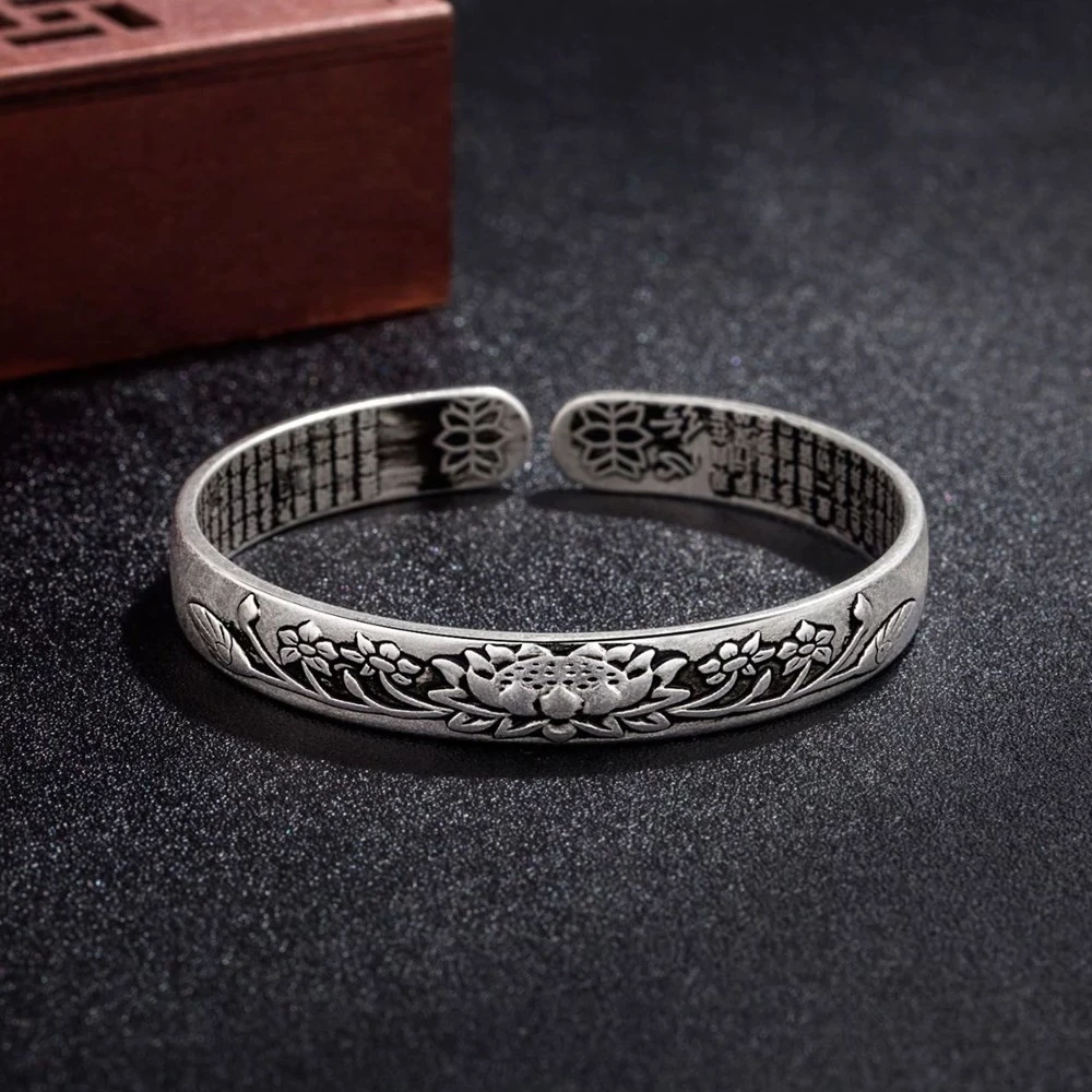 SerenitySilver Bracelet – Stijlvolle Lotusarmband