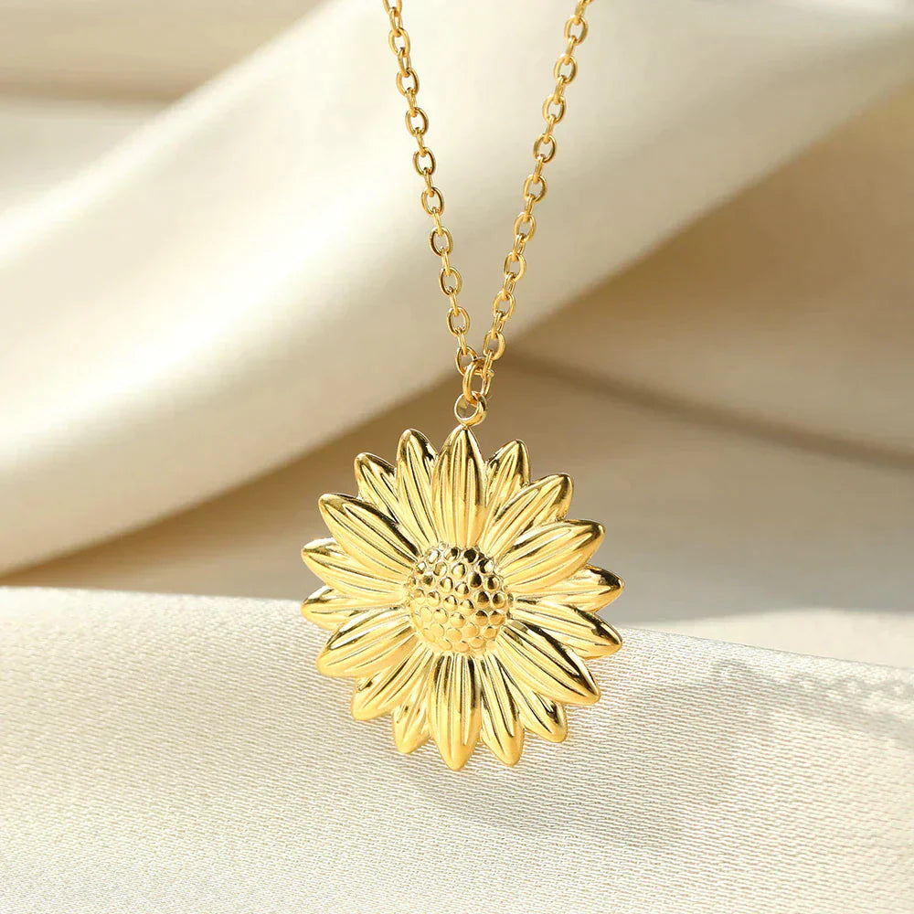 SunBlossom Necklace - Elegante Zonnebloem Medaillon