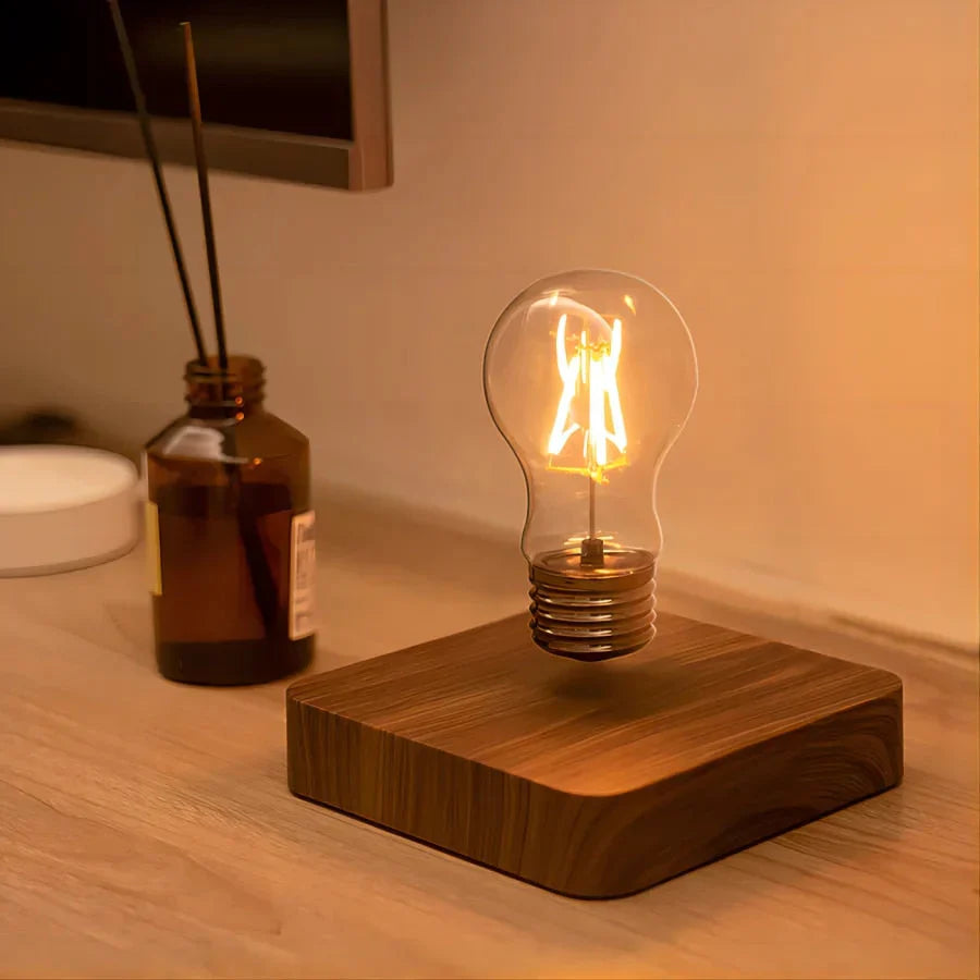 LevitaLux - Walnoot Gloeilamp met Vloeiende Basis