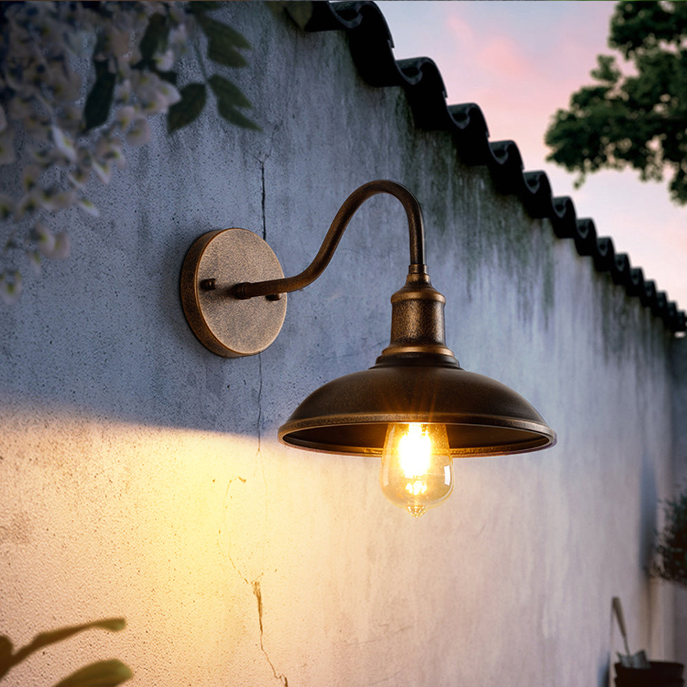 Alessio Vintage Geïnspireerde Komvormige Antiek Messing Waterdichte Buitenwandlamp - IP65 Geclassificeerd