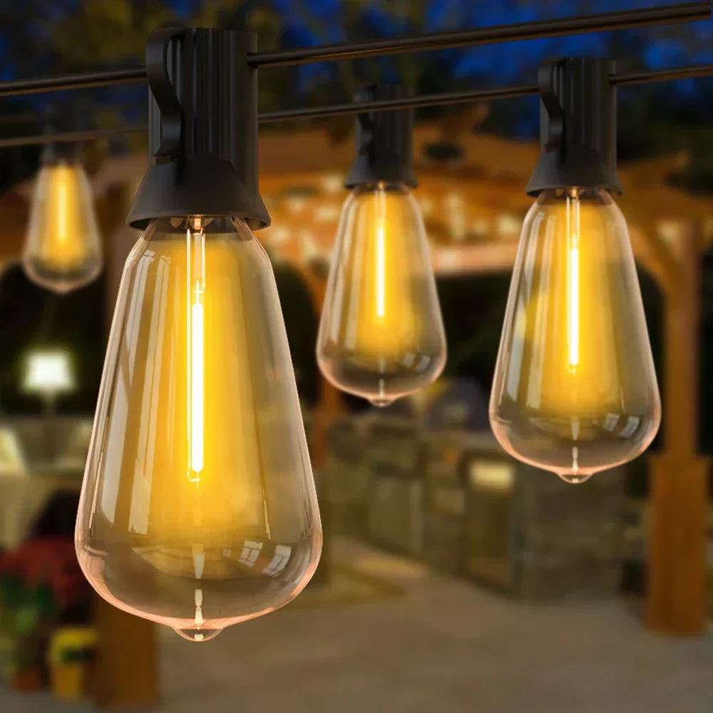 LumiGlow – Duurzame LED Lichtslinger voor Buiten