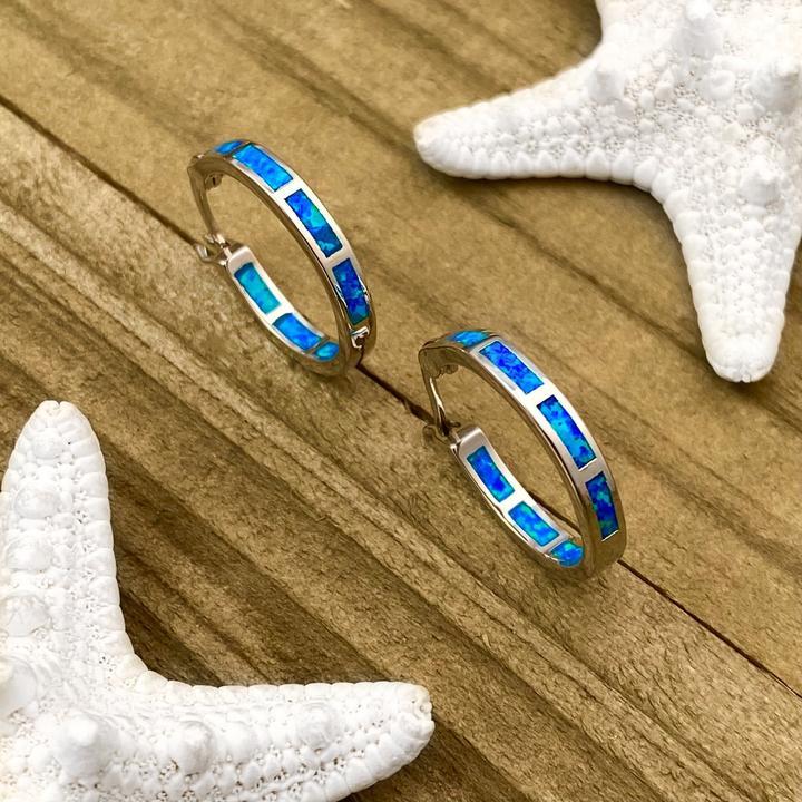 Elegante Mareva Oorbellen van Luxe Zilver en Sprankelend Opaal - Een Oceanisch Juweel