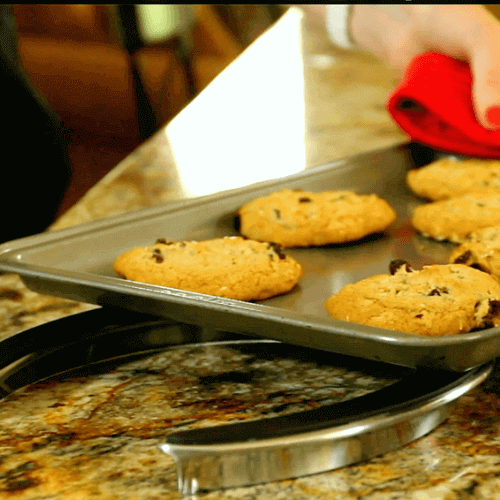 LidGrip Ease – Stijlvolle Multifunctionele Dekselhouder en Onderzetter