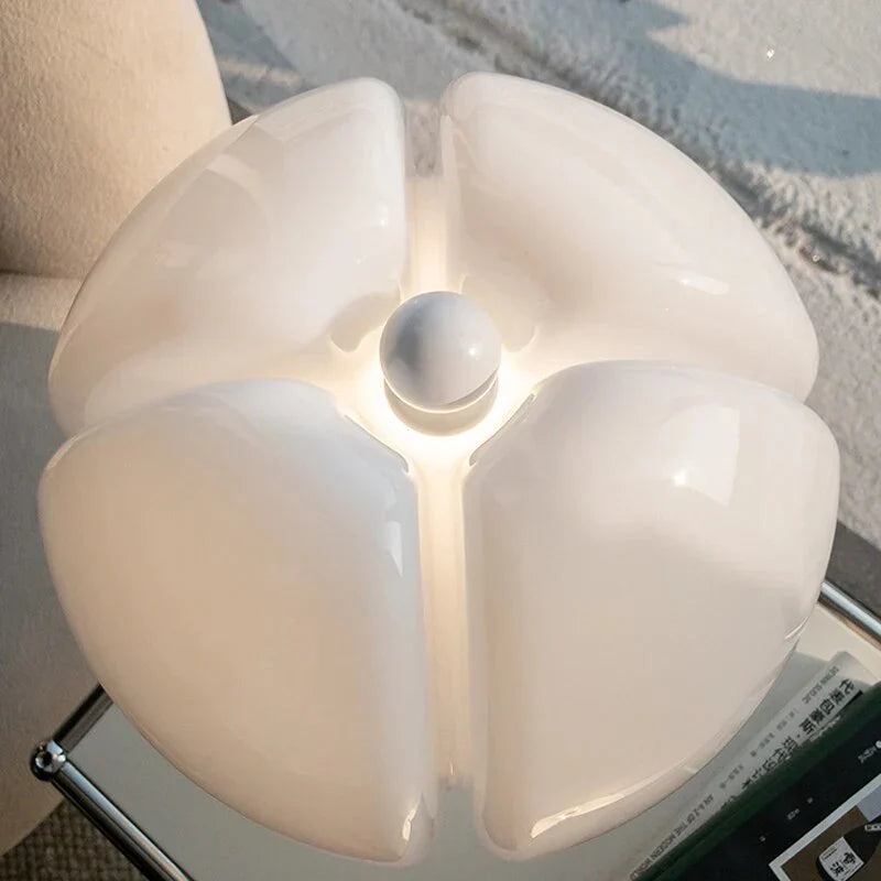 FloraLuxe - Elegante Bloemen Tafellamp voor Interieur