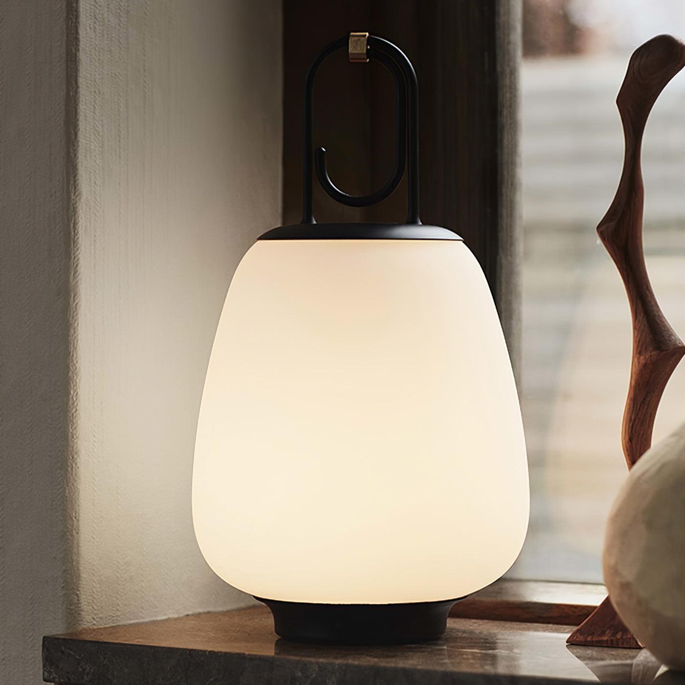 VintageGlow Lantern - Draadloze Tafellamp met Luxe Design