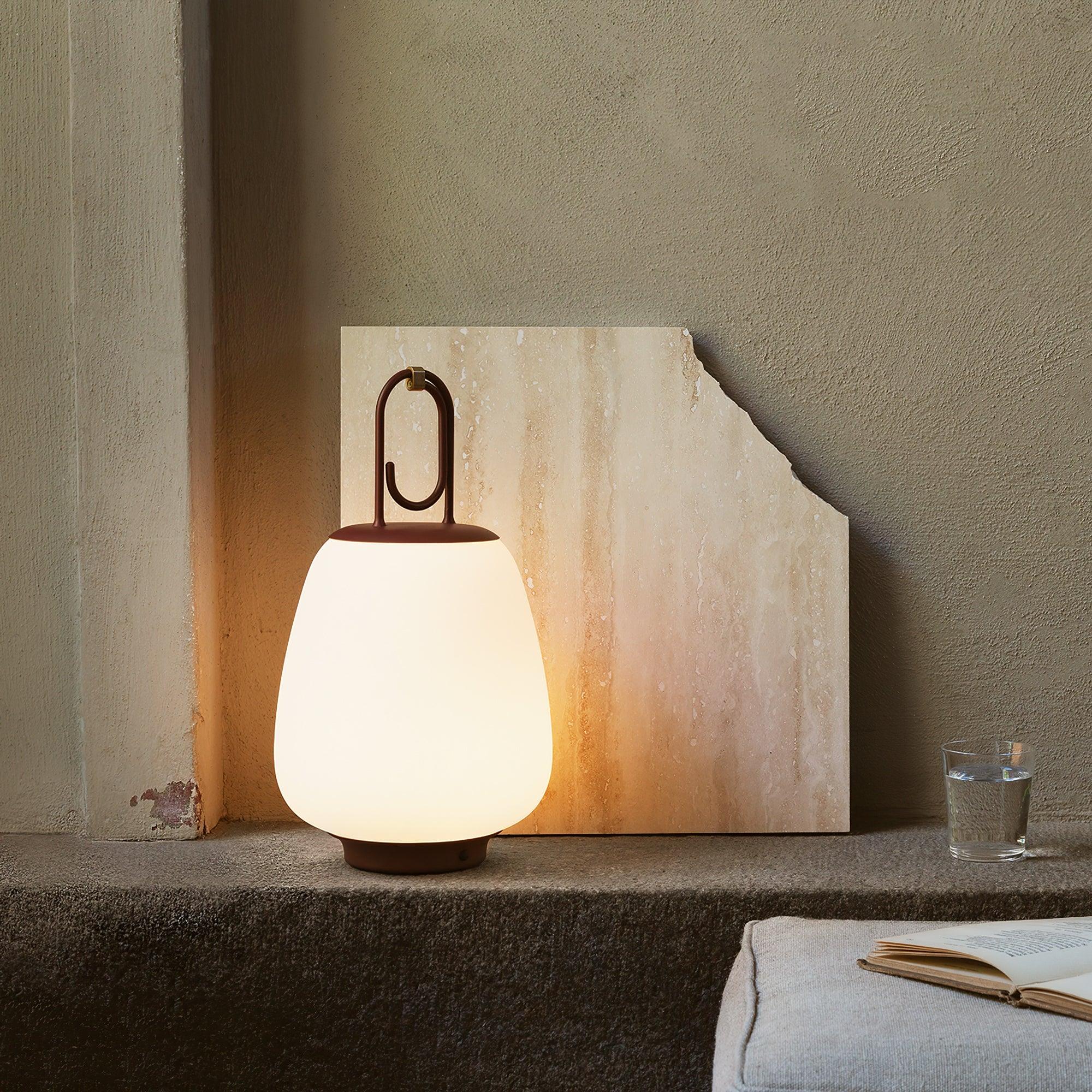 VintageGlow Lantern - Draadloze Tafellamp met Luxe Design