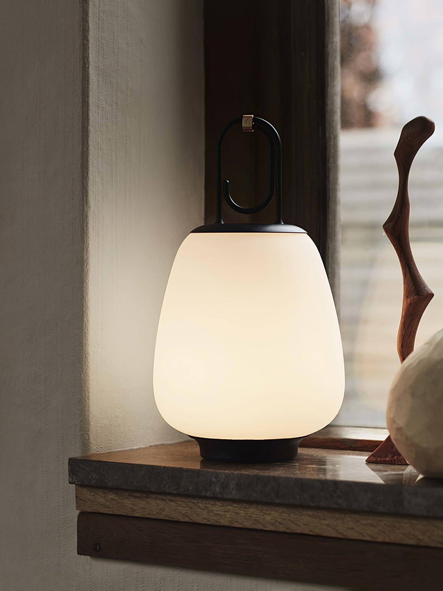 VintageGlow Lantern - Draadloze Tafellamp met Luxe Design