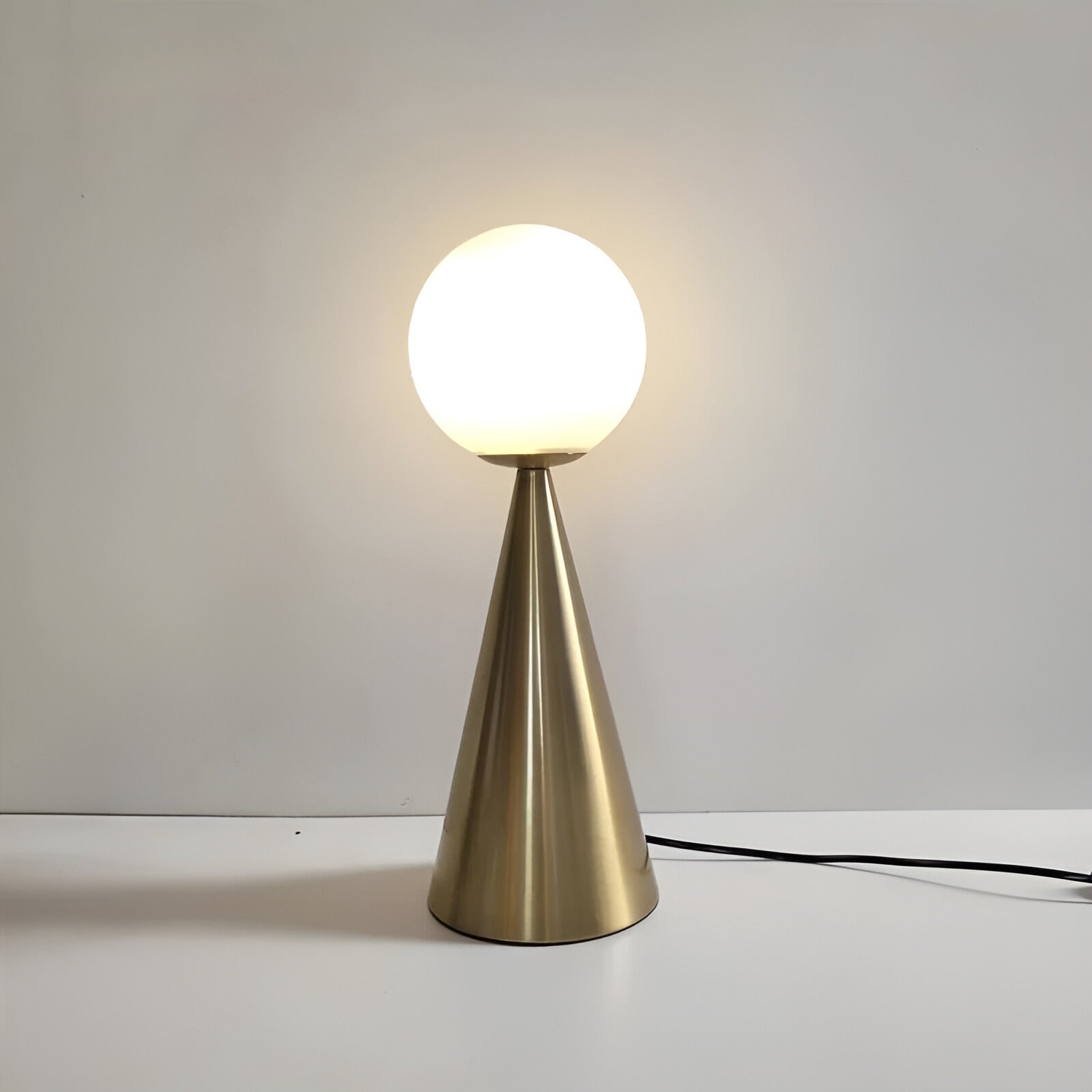 Elegante Gouden Tafellamp - Luxueuze Verlichting voor Jouw Interieur