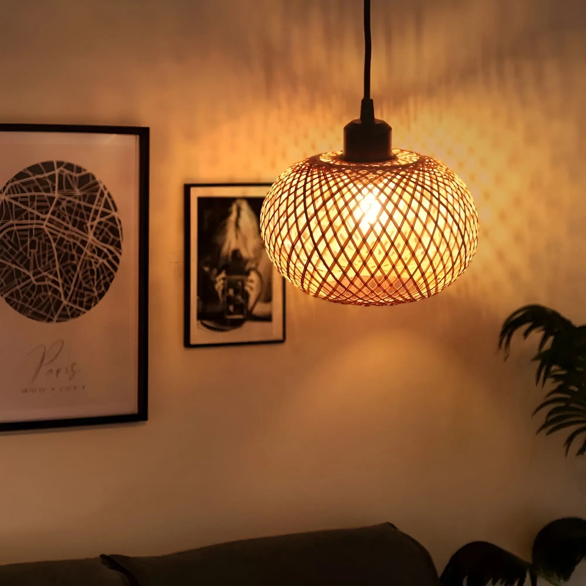 Elegante Rotan Hanglamp: Luxe Verlichting voor Elke Ruimte