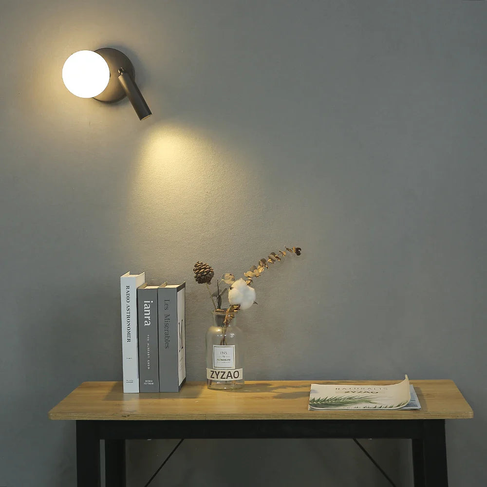 NordicLux - Rotating Glas LED Wandlamp voor Slaapkamer