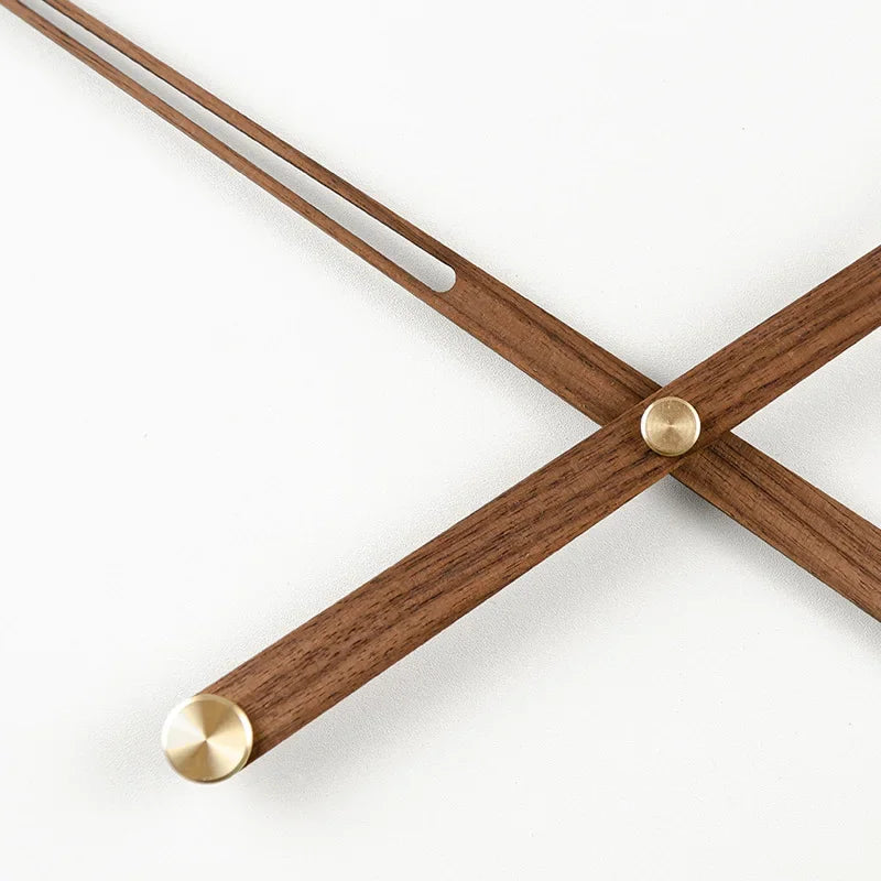 WoodSphere Clock - Grote DIY Wandklok met Walnoothout