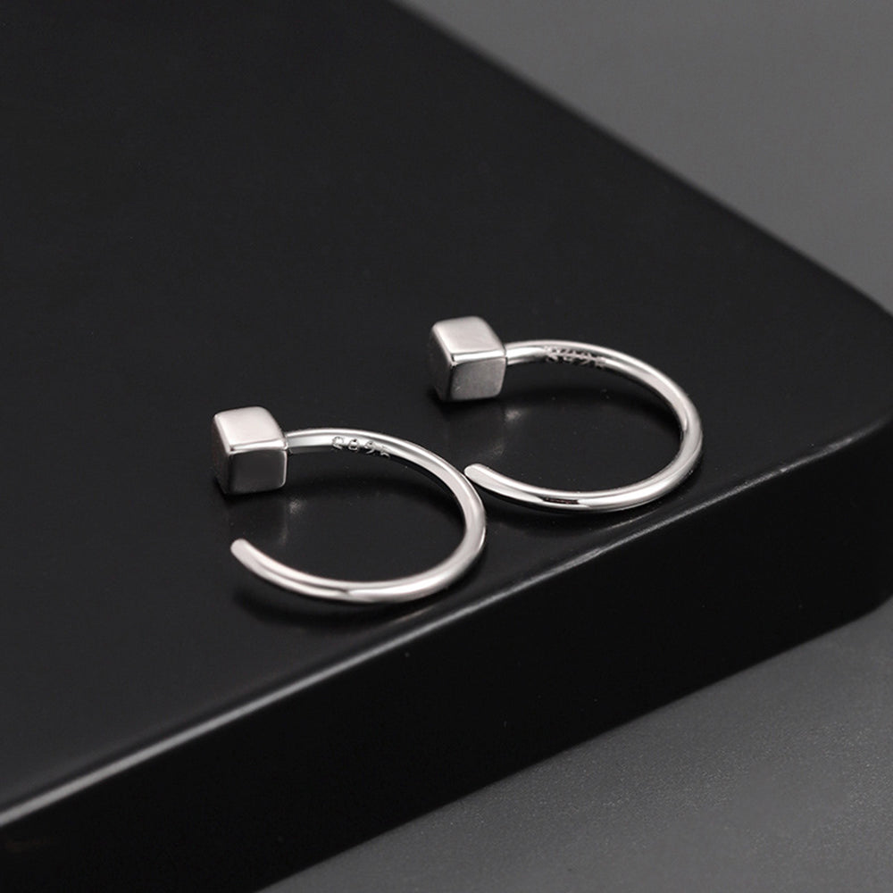 StudGlam Oorbellen - Creëer een Eigenzinnige Look