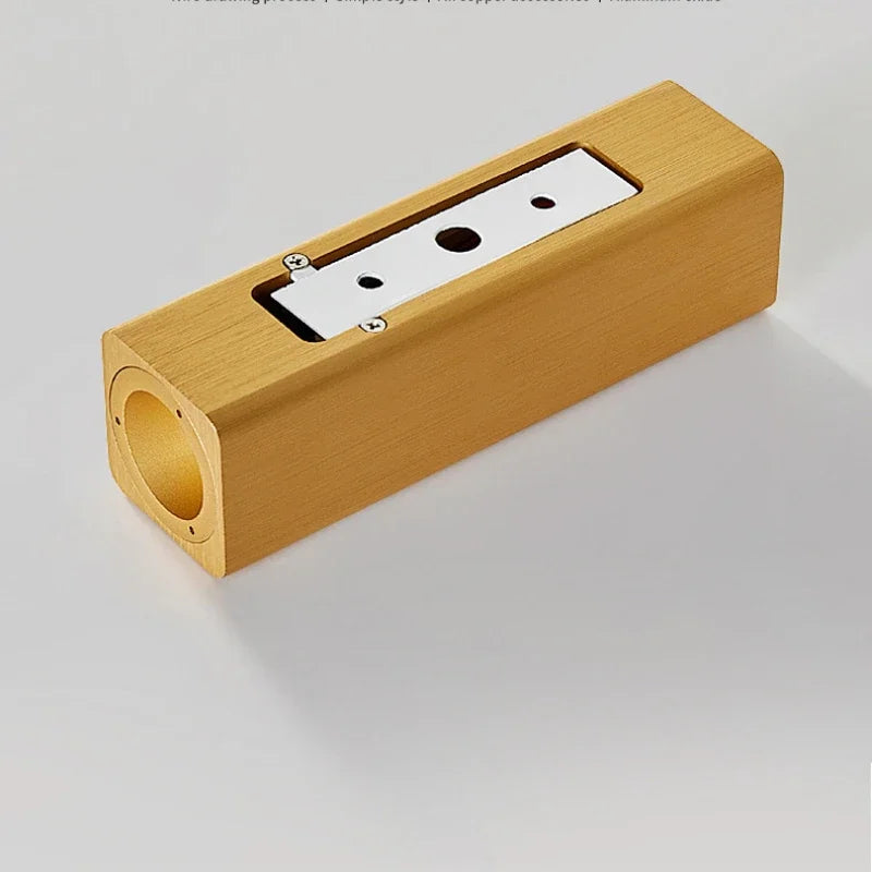 GlowLuxe - Stijlvolle LED Wandlamp voor Slaapkamer