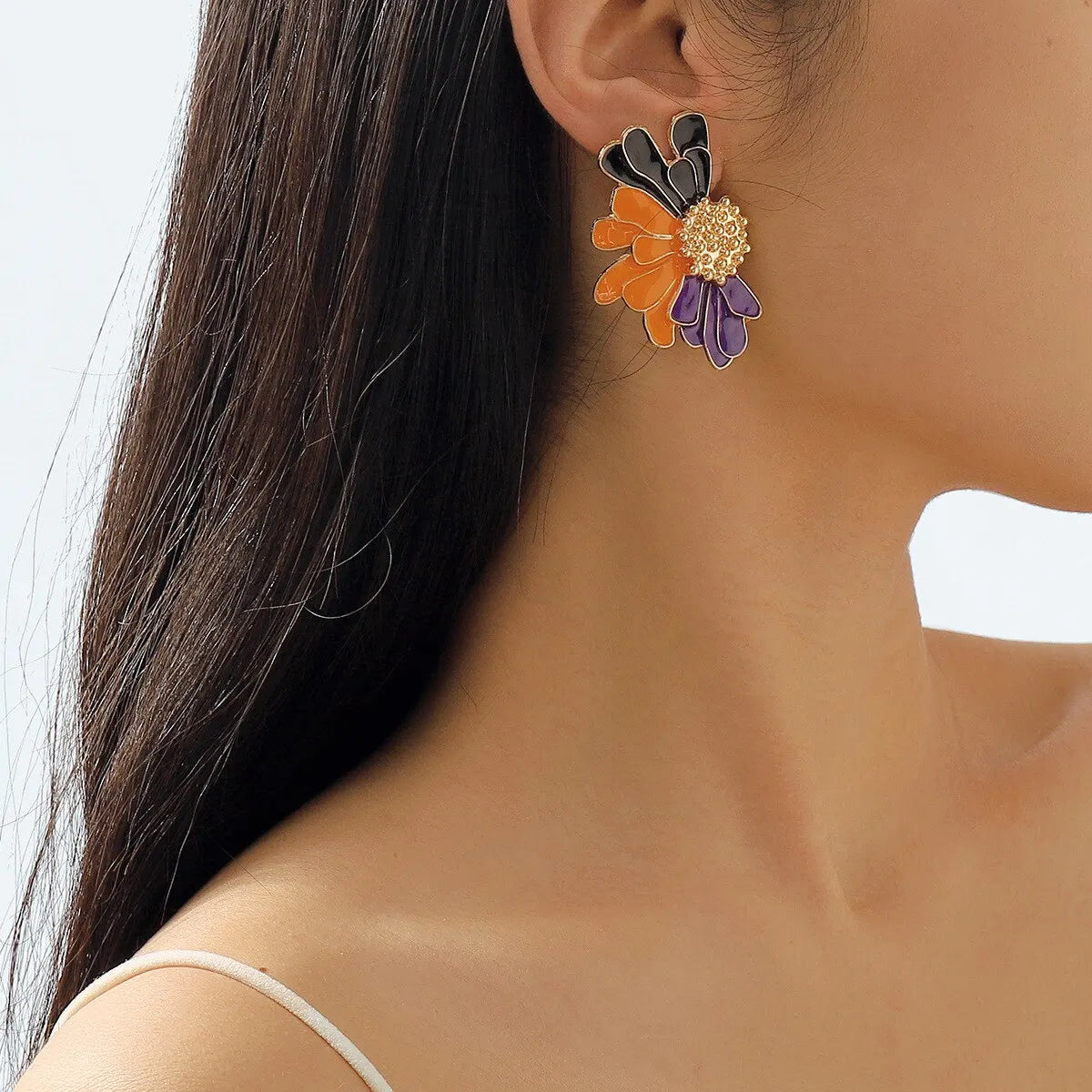 BloomGaze Earrings - Statement Gouden Bloemblaadjes Oorbellen