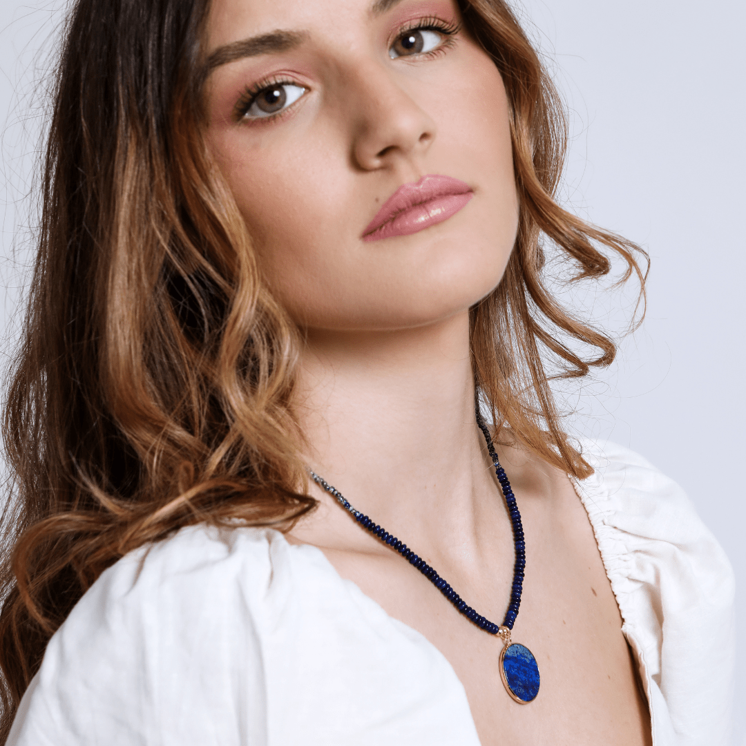 Lapis Charm Necklace – Elegante Ronde Ketting