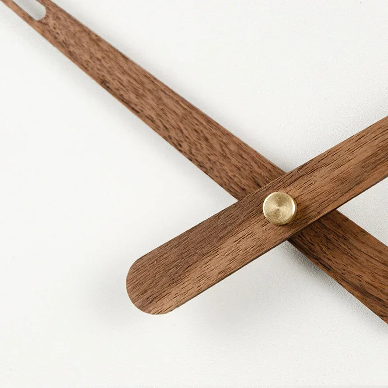 WoodSphere Clock - Grote DIY Wandklok met Walnoothout