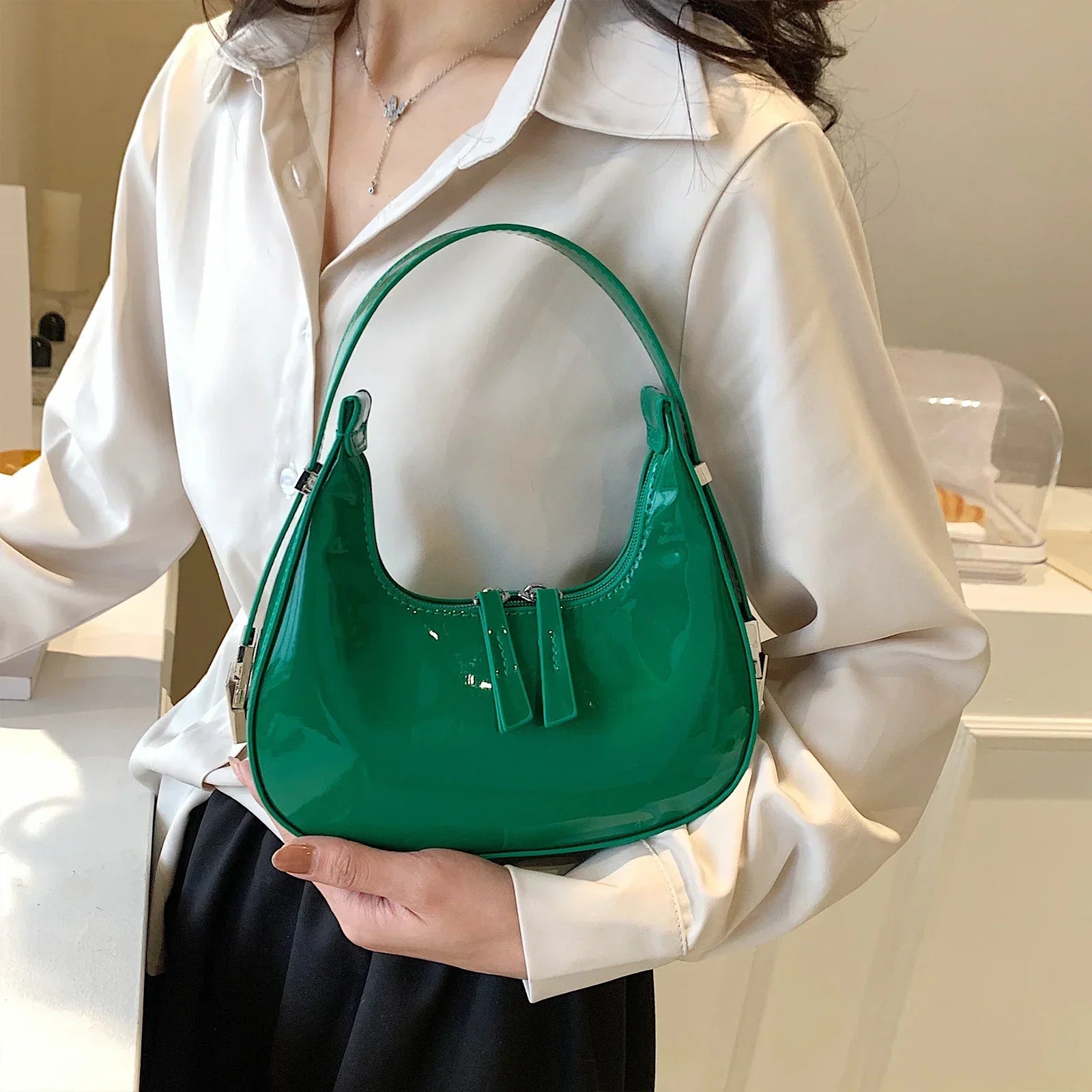 Luna LeatherBag - Elegante & Duurzame Schoudertas