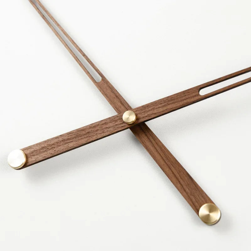 WoodSphere Clock - Grote DIY Wandklok met Walnoothout