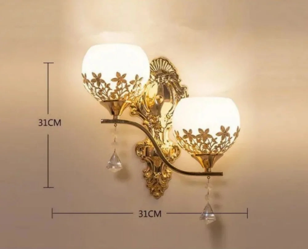 CrystalLuxe – Gouden LED Wandlamp voor Sfeervolle Verlichting