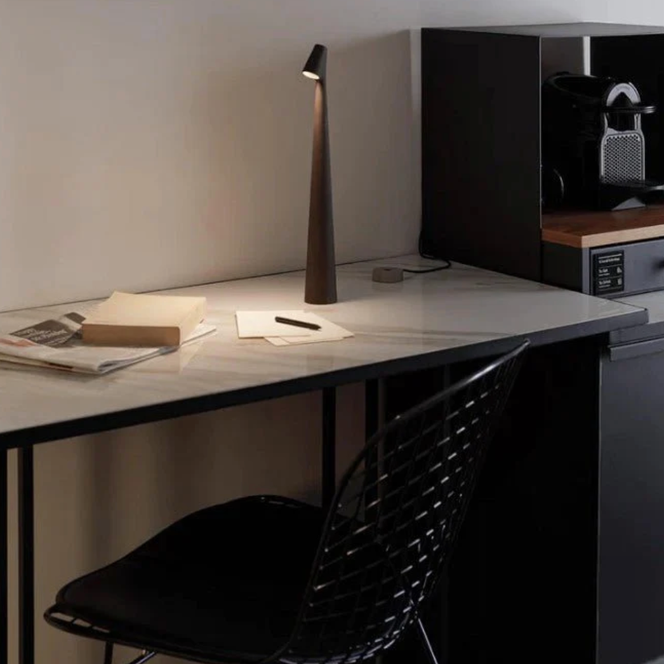 Verfijnde ArtisanGlow Lamp voor Luxe Interieurverlichting