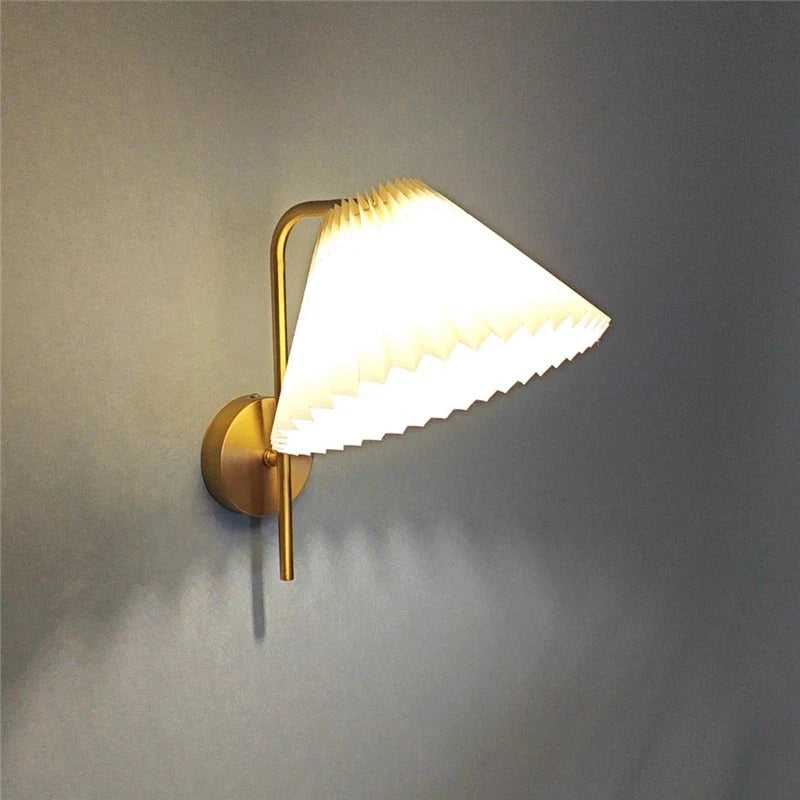 NordicLuxe - Luxe Gouden Wandlamp voor de Slaapkamer