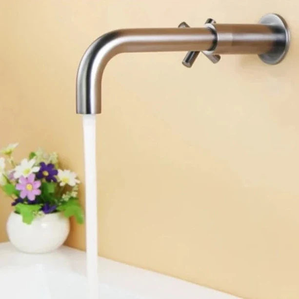 Luxe Wandkraan met Waterval Design voor Badkamervernieuwing