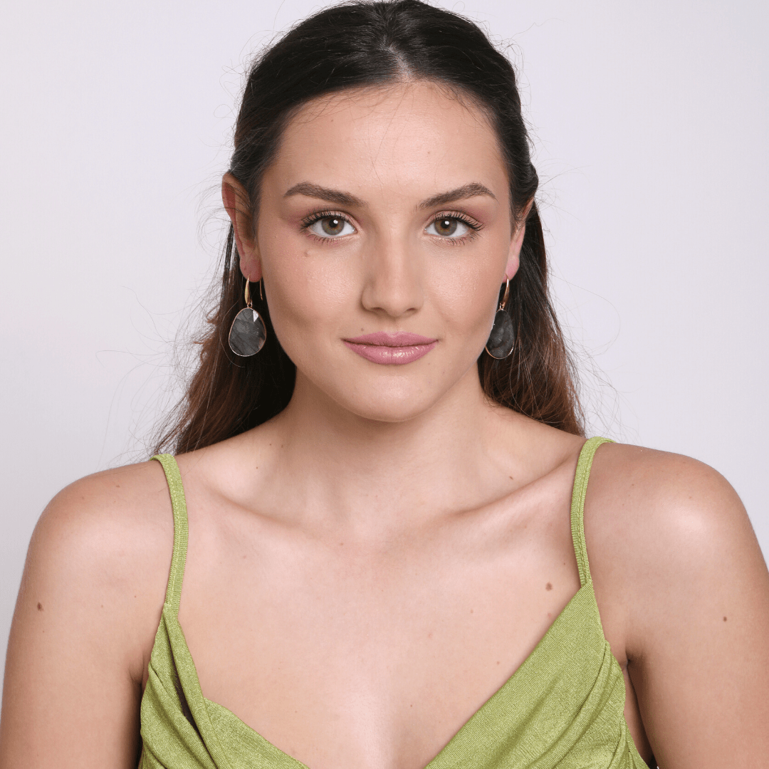 Labradorite Dream Earrings – Elegant Lunaris Sieraden