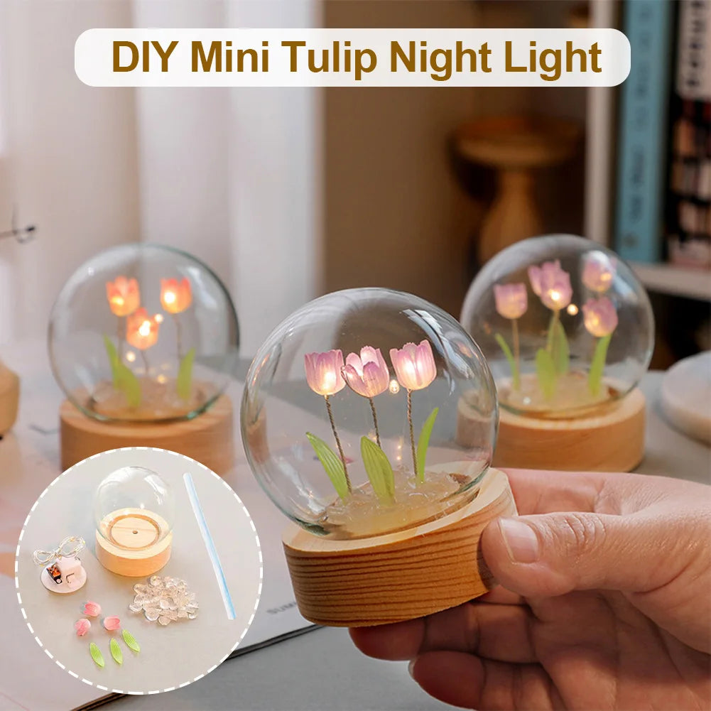 TulipGlow Elegante Bloemige Tafel Lamp – Verfijnde Verlichting