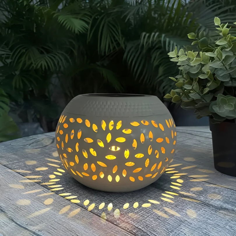 LumoPattern Solar Tuinlamp - Stijlvolle Gevlekte Verlichting