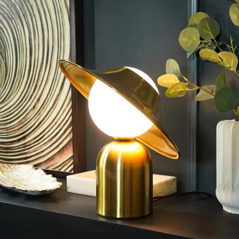GoldAura Table Lamp - Elegante Gouden Verlichting voor Thuis