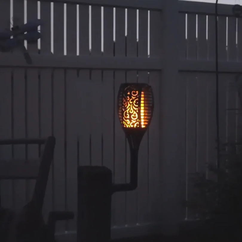SolarFlame Tuinfakkels – Duurzame LED Tuinverlichting