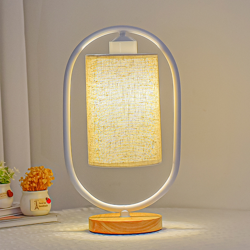Timeless Elegance - Vintage Houten LED Lamp met Dimbare Functie