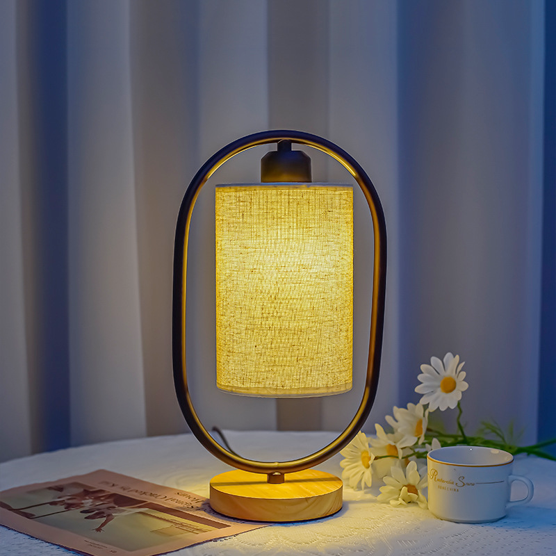 Timeless Elegance - Vintage Houten LED Lamp met Dimbare Functie