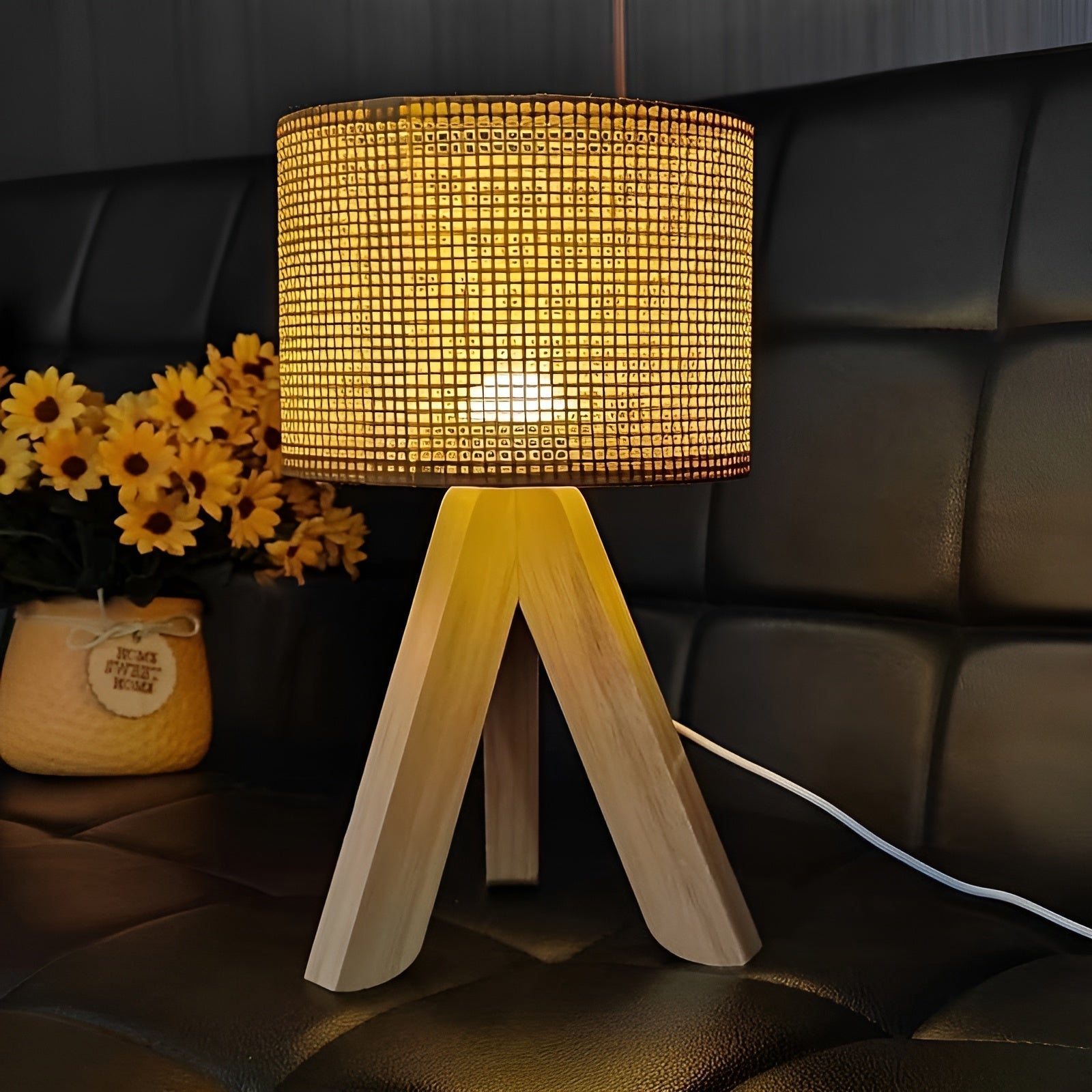 Handgemaakte Rotan Tafellamp met USB en LED - Stijlvol en Duurzaam Design