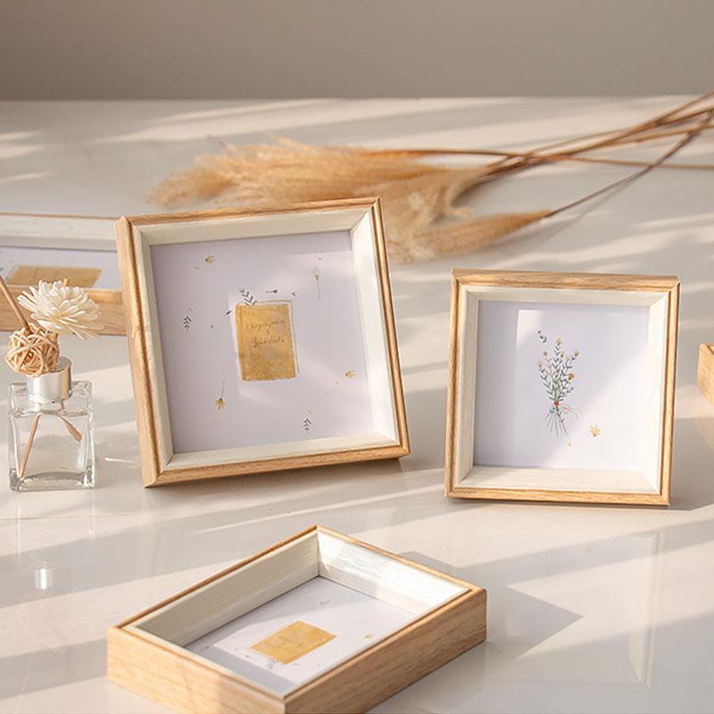 ElegantFrame – Luxe Fotolijst met Gouden Rand