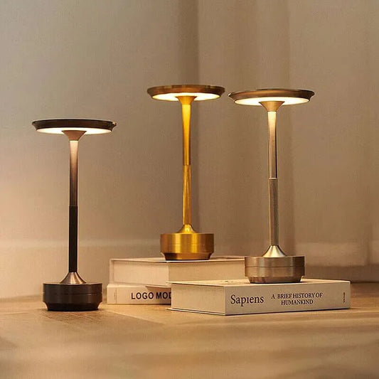 Oplaadbare Draadloze Elegance Tafellamp - Creëer Luxe Ambiance in Elke Ruimte