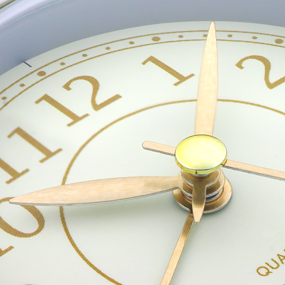 RetroTime Clock - Stijlvolle Geluidloze Wekker met Nachtverlichting