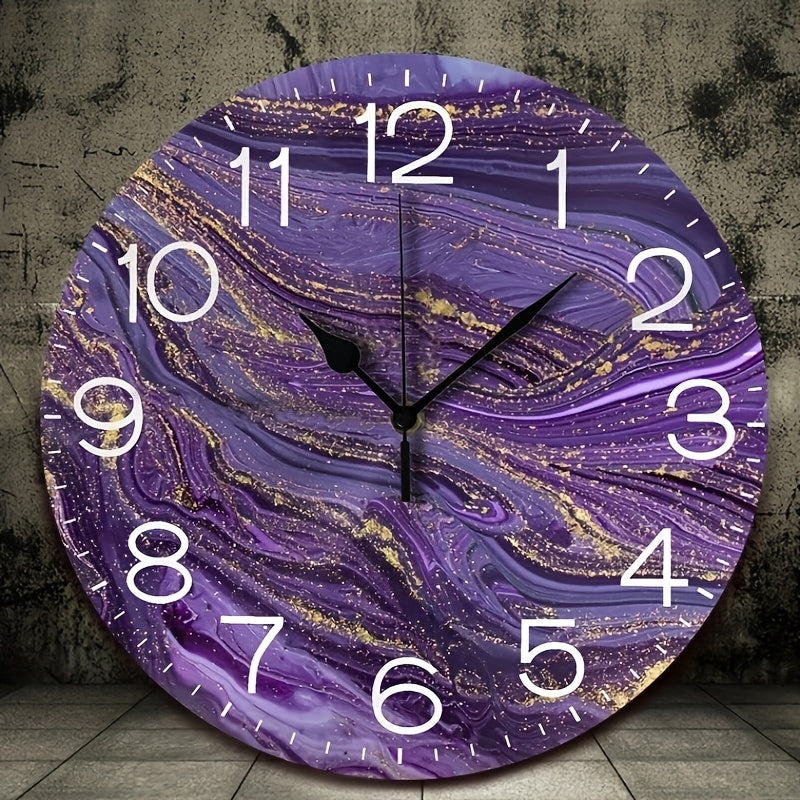 VioletGlow Clock - Abstracte Wandklok met Gouden Accenten