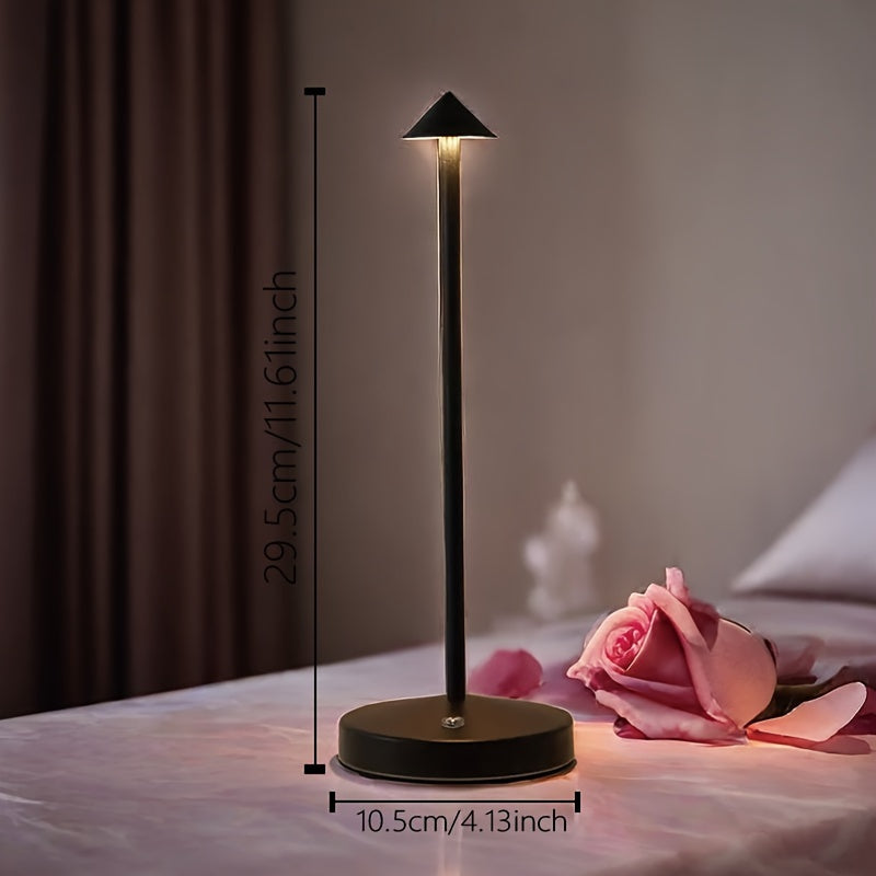 ConusLamp – Strakke USB Tafelverlichting
