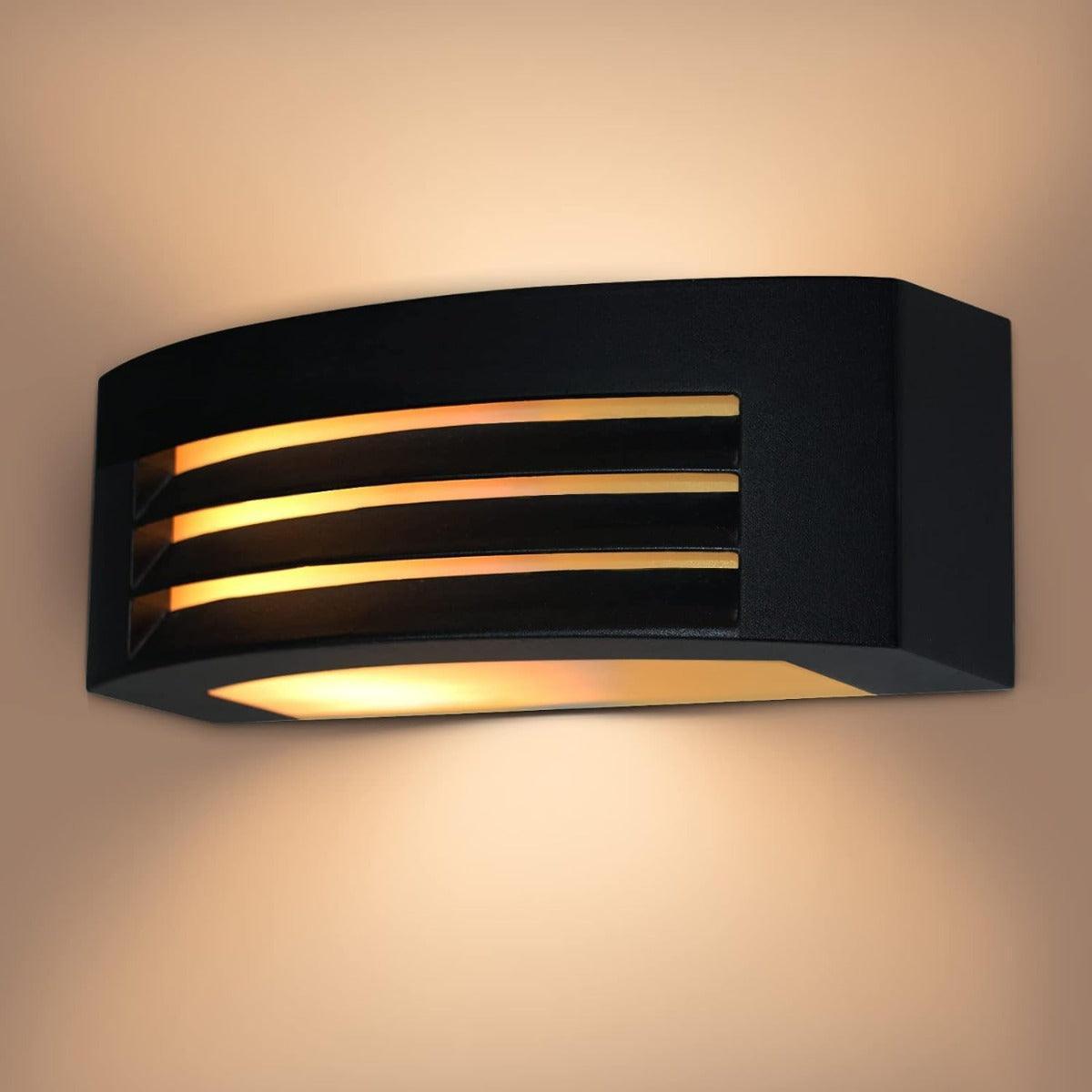 GardaOutdoor Light – Stoere Zwarte Wandlamp IP54